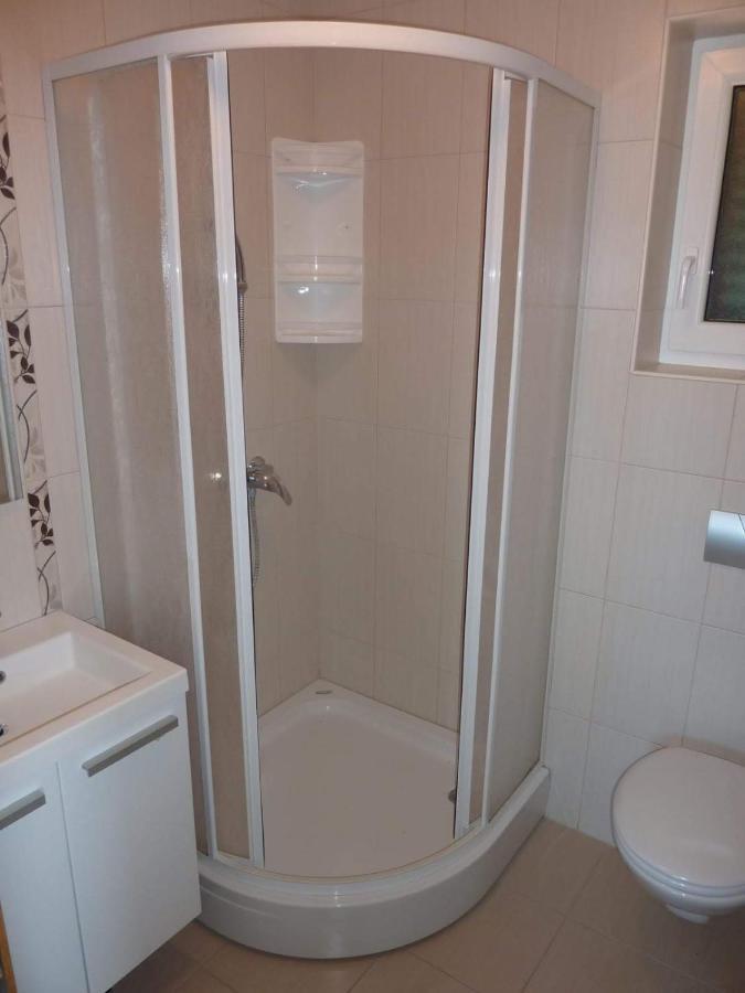 Apartments Mlikota Затон Екстер'єр фото