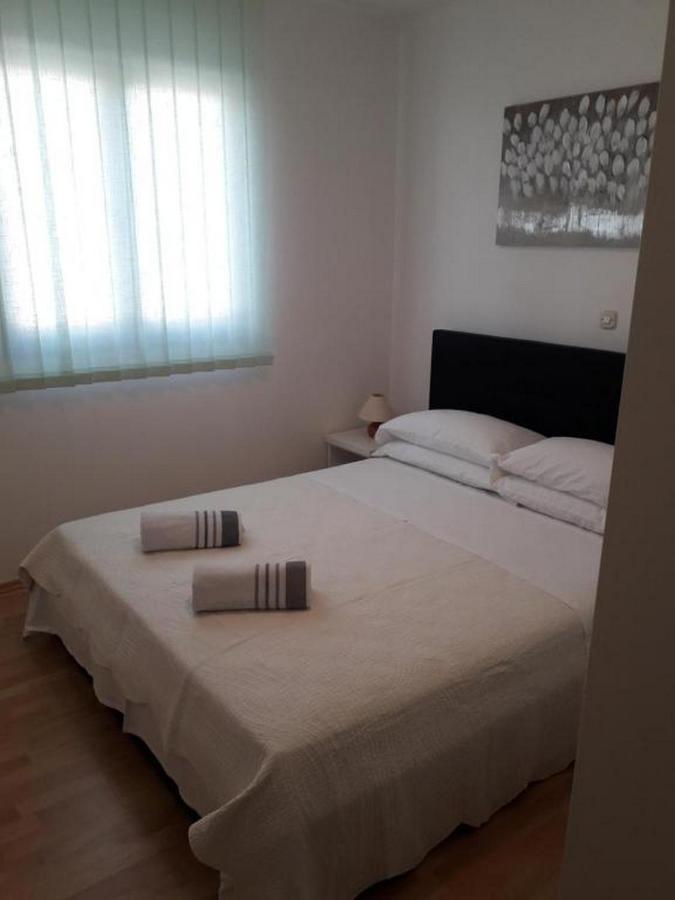 Apartments Mlikota Затон Екстер'єр фото