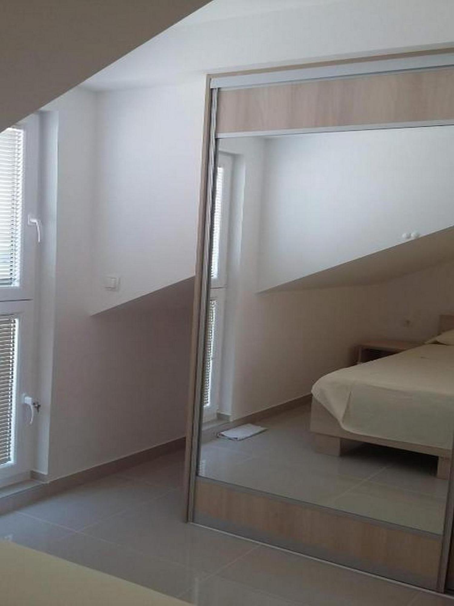 Apartments Mlikota Затон Номер фото
