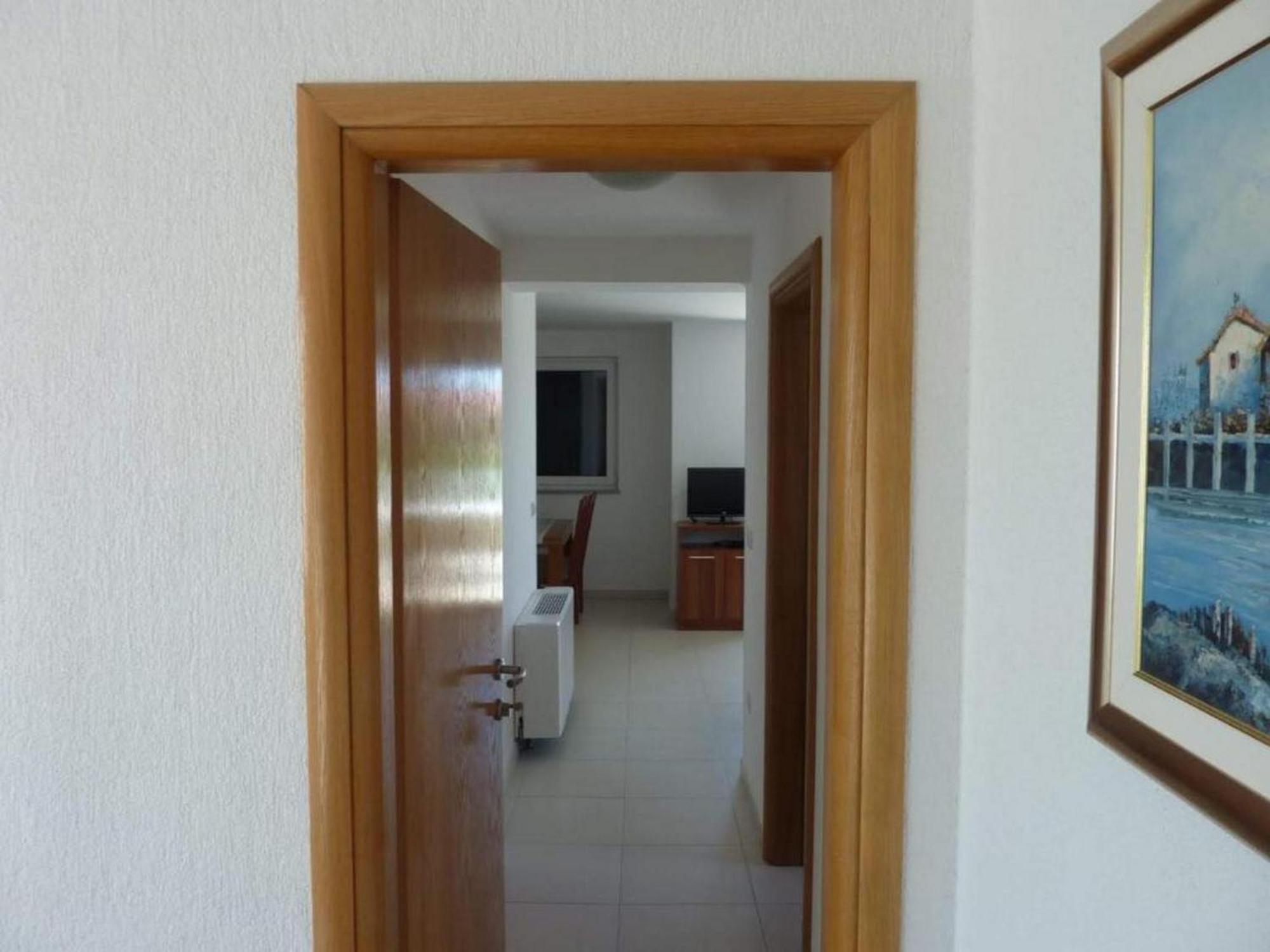 Apartments Mlikota Затон Номер фото