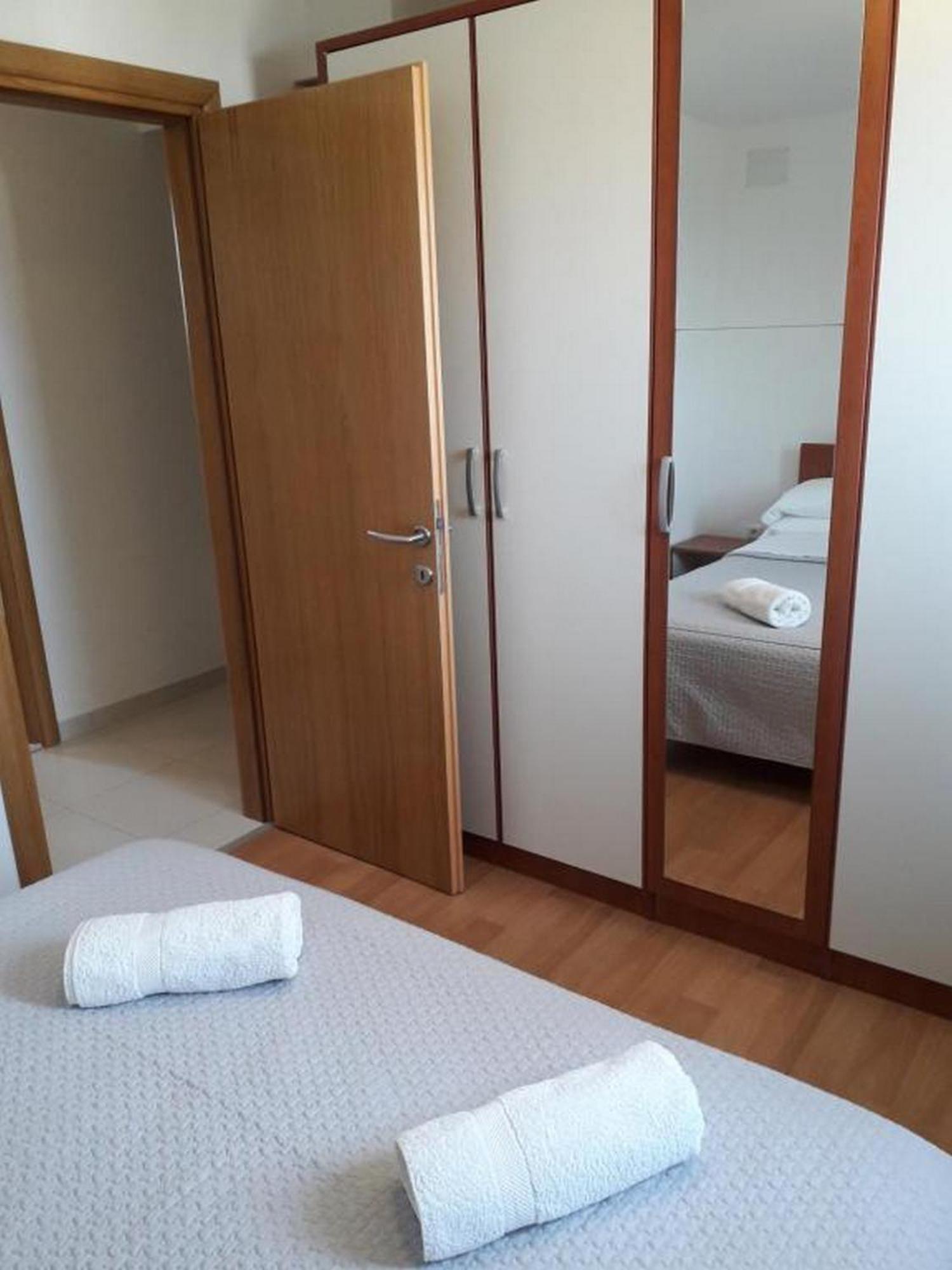 Apartments Mlikota Затон Номер фото